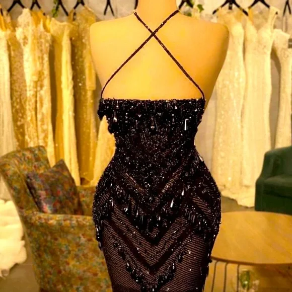 Black dress - Picture 1 of 3